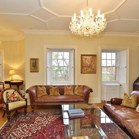 Ramsay Garden - Spacious 3-Bedroom Apartment Next To Edinburgh Castle Buitenkant foto