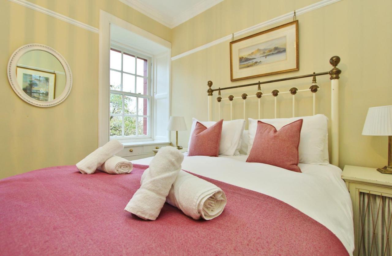 Ramsay Garden - Spacious 3-Bedroom Apartment Next To Edinburgh Castle Buitenkant foto